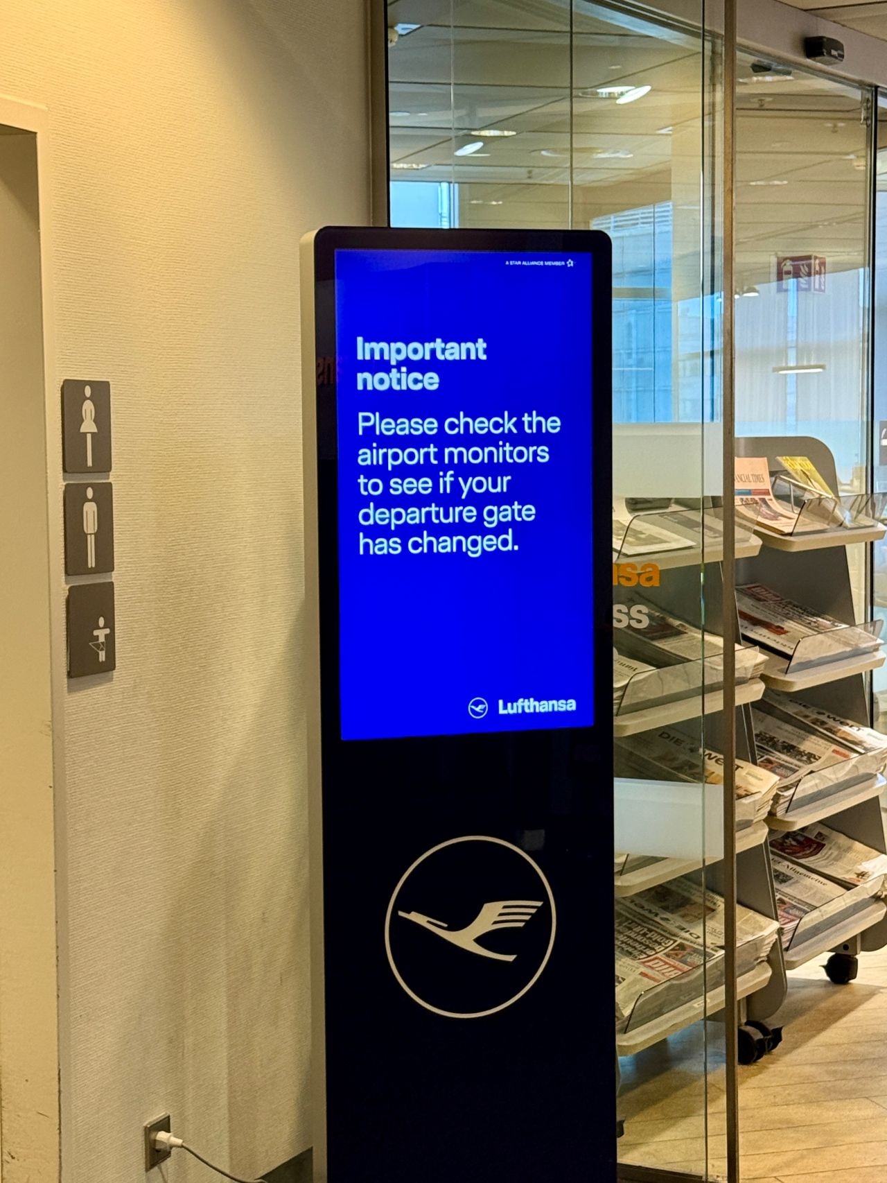 Lufthansa-HInweisdisplay: Anzeige ohne die eigentliche Information
